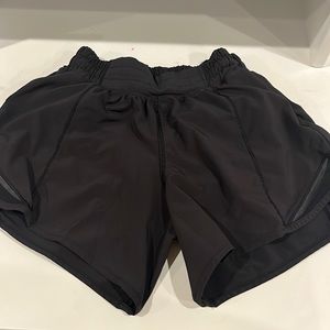 lululemon hotty hot shorts